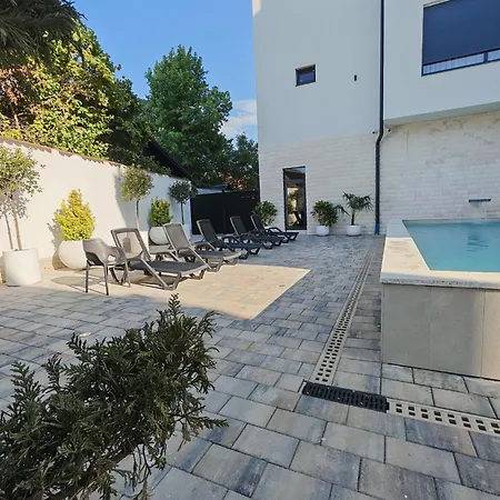 Pool Resort Vila Lena - Lux Residence Apartman 1 Vrdnik