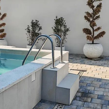 Pool Lena - Lux 1 Lägenhet Vrdnik