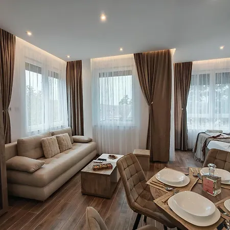 Pool Lena - Lux 1 Lägenhet Vrdnik